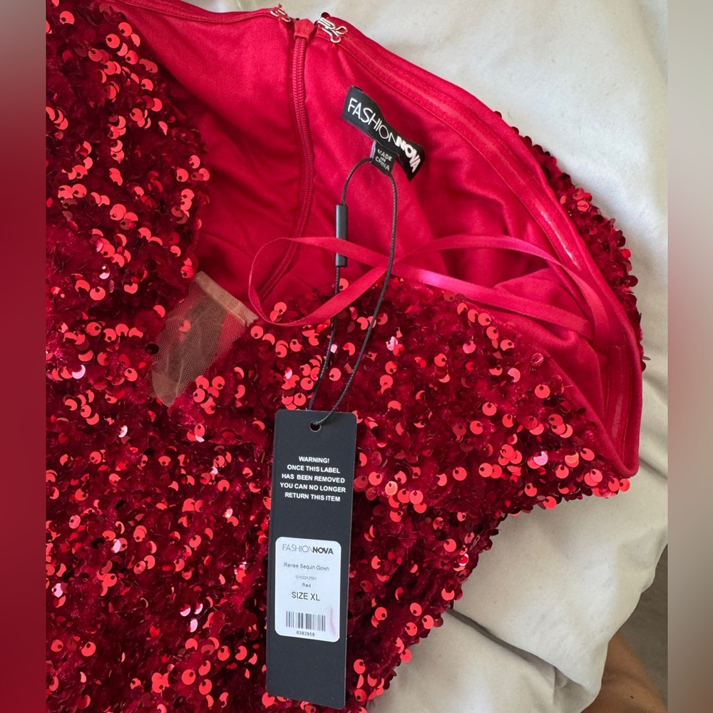 Strapless Red Sequin Dress - NWT new- New With Tags - Picture 7 of 9